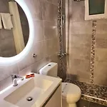 Nefeli Hotel 3*