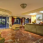 Nefeli Otel Golos