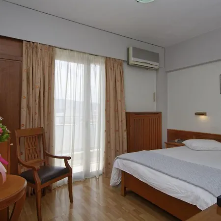 νεφέλη 3*