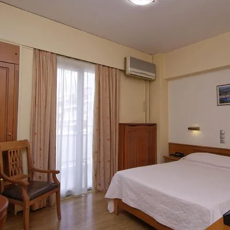 νεφέλη 3* Βόλος